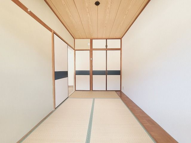 ベッドルーム