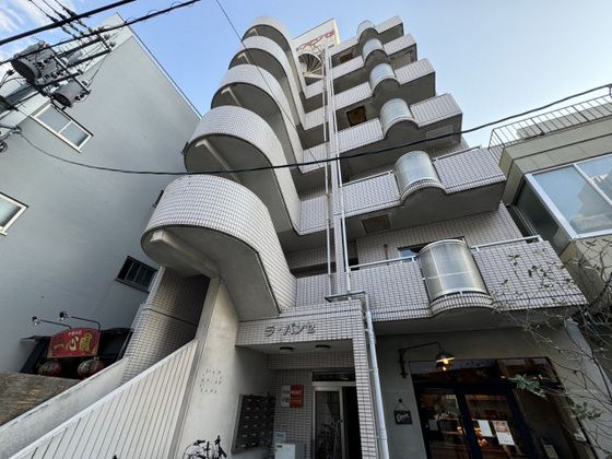 ラ・パンセの外観画像