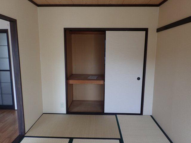 ベッドルーム