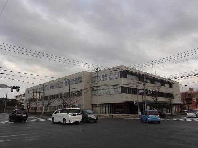 八幡南郵便局(880m)