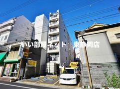 セレブリティフラットの外観画像