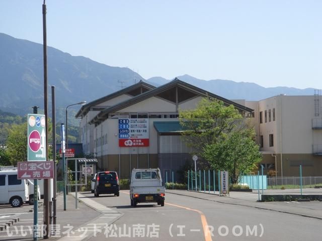近くに施設あり