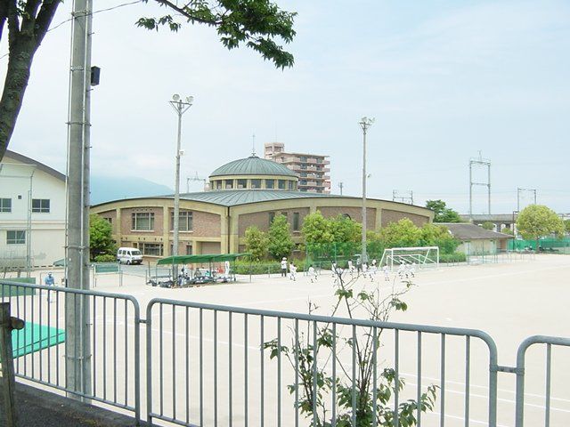 近くに施設あり