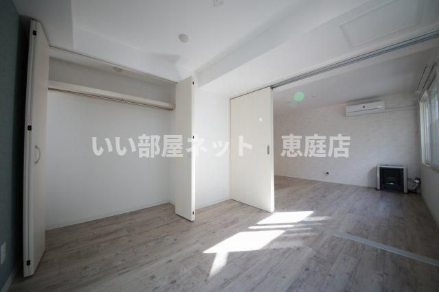 ベッドルーム