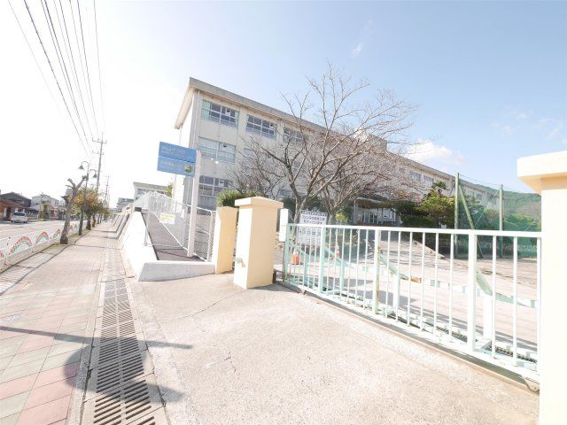 苅田小学校(1500m)