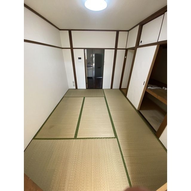 ベッドルーム