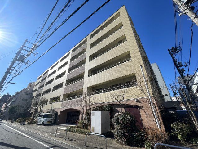 ディナ・スカーラ新宿の外観画像