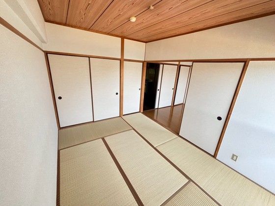 ベッドルーム