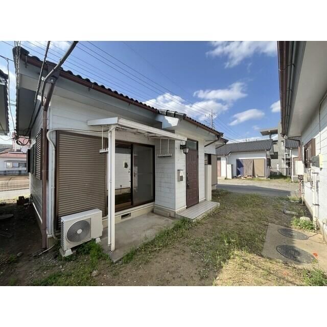 板屋貸家の外観画像