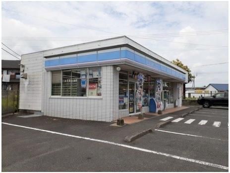 ローソン鹿屋札元二丁目店まで450m