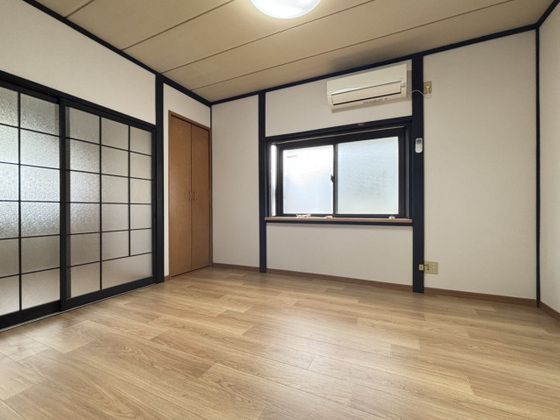 ベッドルーム