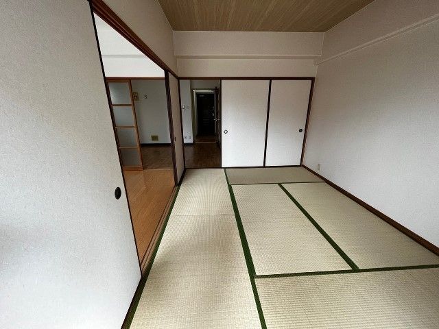 ベッドルーム