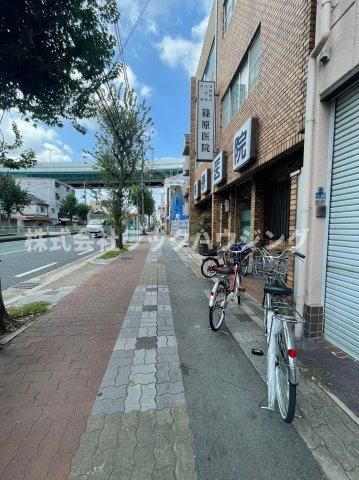 近くに施設あり