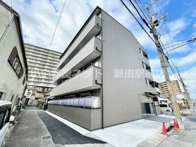 アークリード石山の外観画像