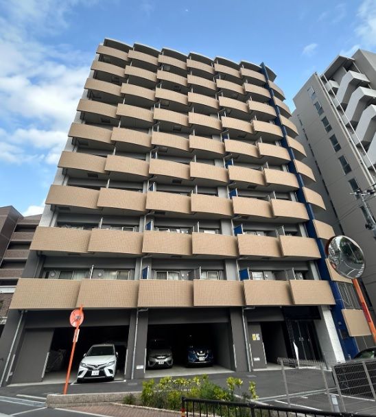 プレサンス江坂ベルフィーヌの外観画像