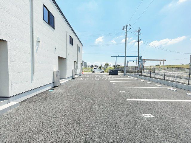 ファミリーマート/直方菜の花大橋東店 (750m)