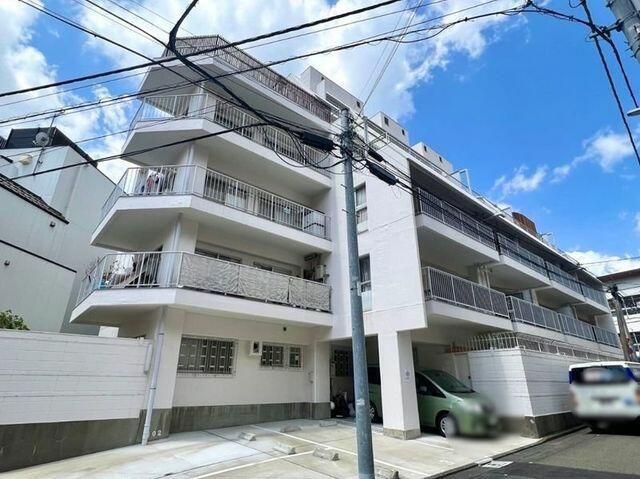 ハイツ千駄ヶ谷の外観画像