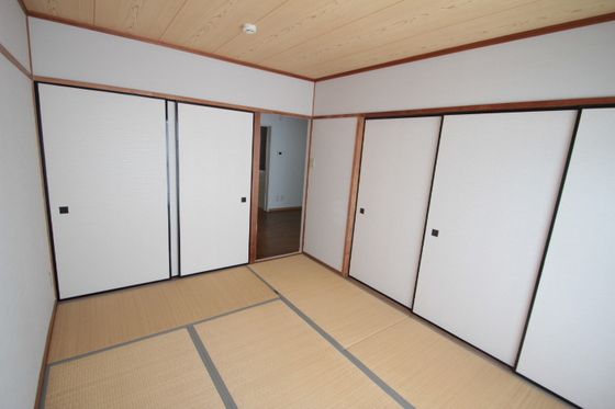 ベッドルーム