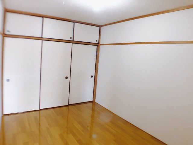 ベッドルーム
