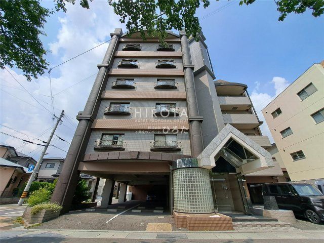 ガーデンホームズ茶屋町の外観画像