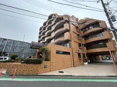 ライオンズマンション三ッ沢公園の外観画像