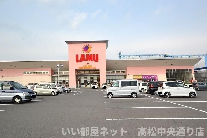 近くに施設あり