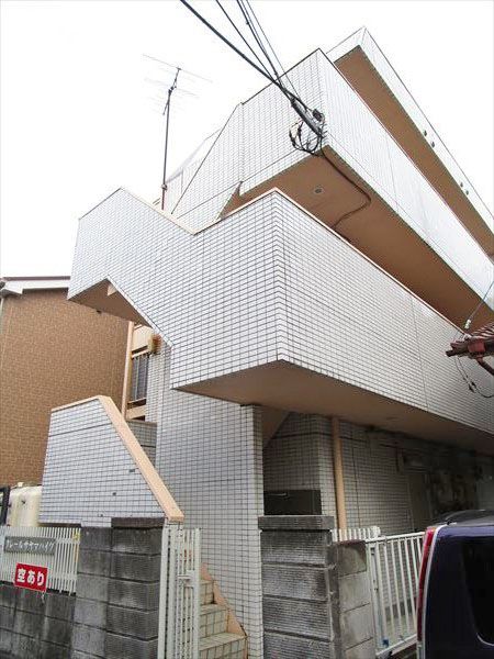 クレールサヤマハイツの外観画像