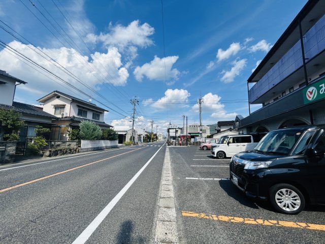 近くに施設あり
