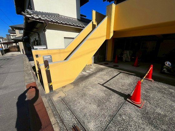 近くに施設あり