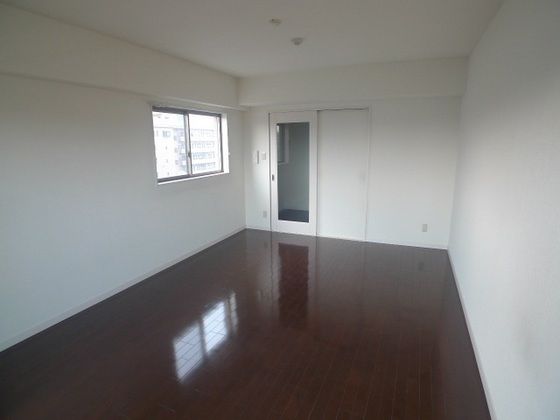 ベッドルーム