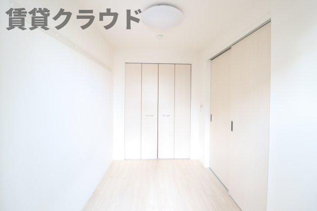 ベッドルーム