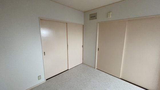 ベッドルーム