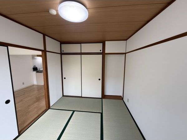 ベッドルーム