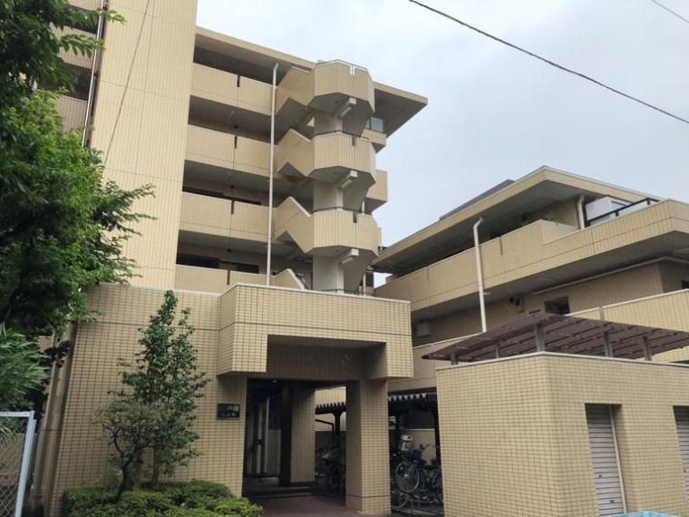 コスモパーク戸田弐番館の外観画像