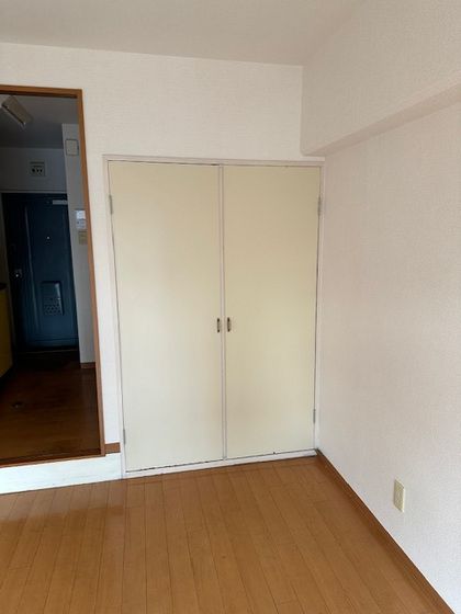 ベッドルーム