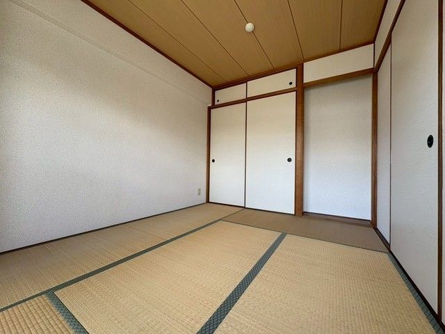 ベッドルーム