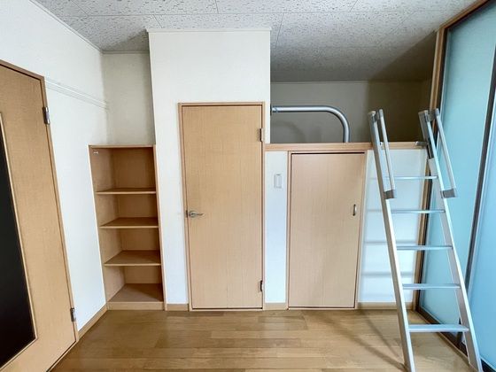 ベッドルーム