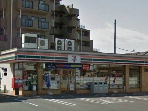 セブン 大宮櫛引1丁目店まで400m
