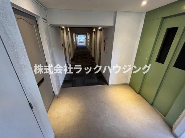 ロビー