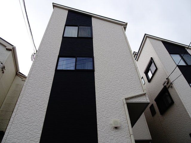 N-EASTの外観画像