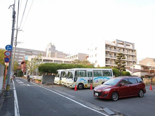 近くに施設あり