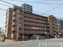 サニーフラット久米の外観画像