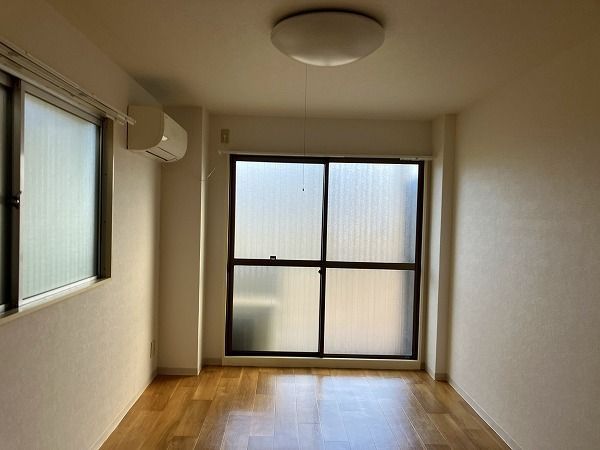 ベッドルーム