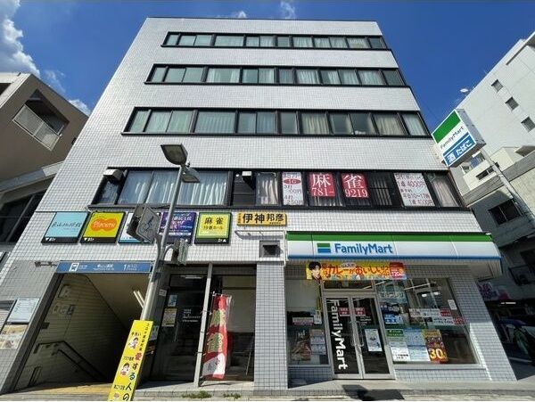 近くに施設あり
