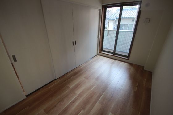 ベッドルーム