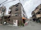 パレスエルインの外観