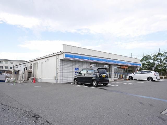 セブン‐イレブン／小倉東港店(371m)