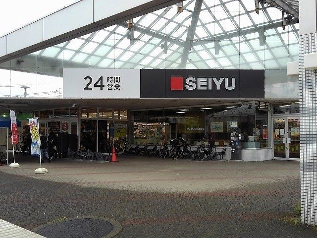 西友馬堀店まで800m