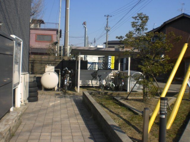 近くに施設あり