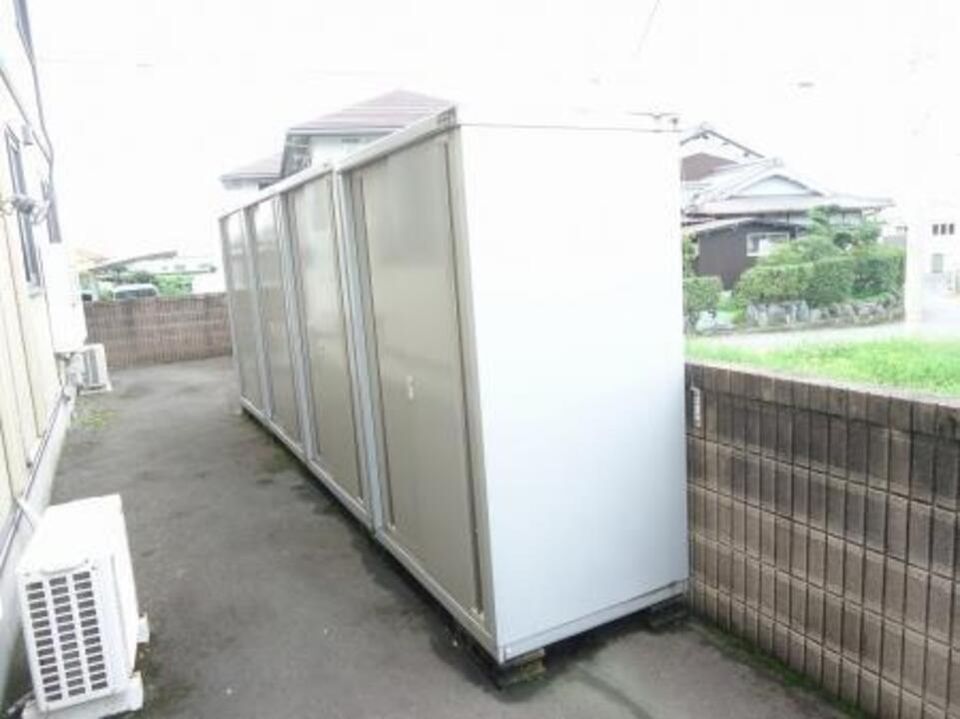 近くに施設あり
